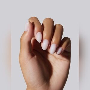 Celebritips Press on nails Sheer Milk extra short almond XS NEW